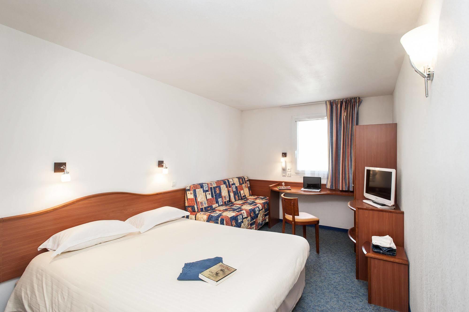 Deltour Hotel Le Puy En Velay Brives-Charensac Exterior foto